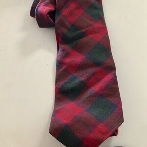 FINAL MARKDOWN Vintage van Heusen tie